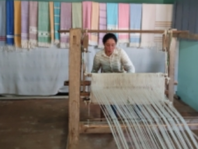 Por medio de la artesanía en algodón, artesana paraguaya cree en el empoderamiento de las mujeres rurales
