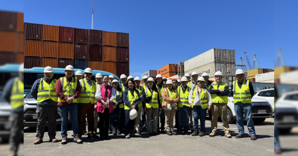 Productores reunidos para la capacitación