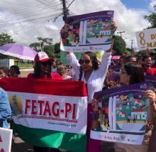 Agricultores y agricultores familiares de todo Brasil celebran e día internaacional de la mujer con actividades